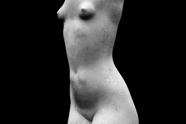 Вячеслав Клыков. Торс, 1968. Мрамор, высота 80 см. Государственная Третьяковская галерея, Москва