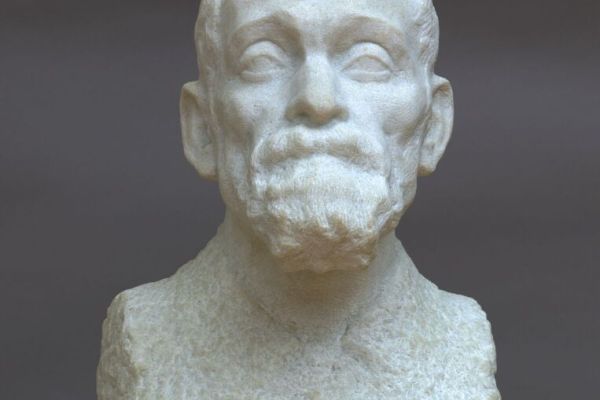 Владимир Домогацкий. Философ Лев Шестов. 1917. Мрамор, 55,5х32х36 см. Государственная Третьяковская галерея, Москва