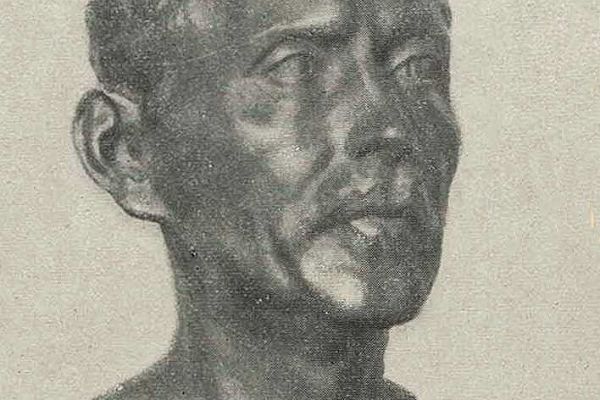 Владимир Домогацкий. Портрет военного врача Г.А. Соболянова, 1931. Гипс тонированный, высота 44 см. Государственная Третьяковская галерея, Москва