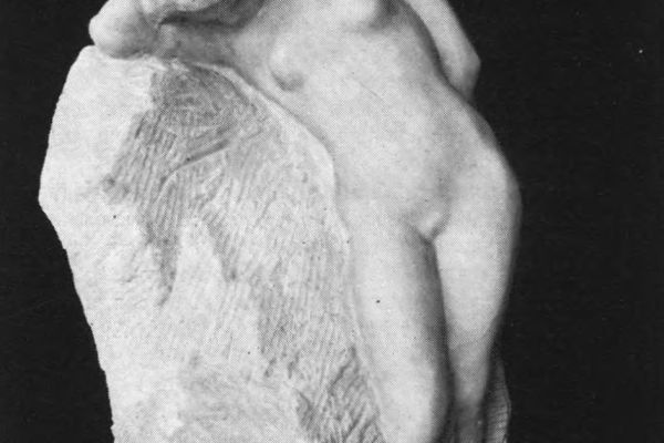 Владимир Домогацкий. Девушка, 1916. Алебастр, 50х28х25 см. Государственная Третьяковская галерея, Москва