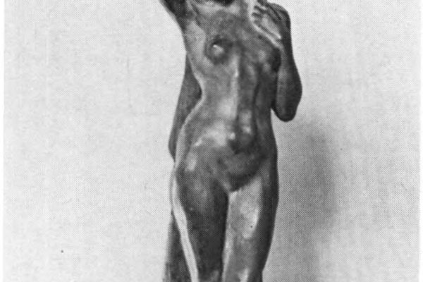 Владимир Домогацкий. Женская фигура с драпировкой, 1917. Гипс тонированный, высота 33 см. Собрание семьи скульптора