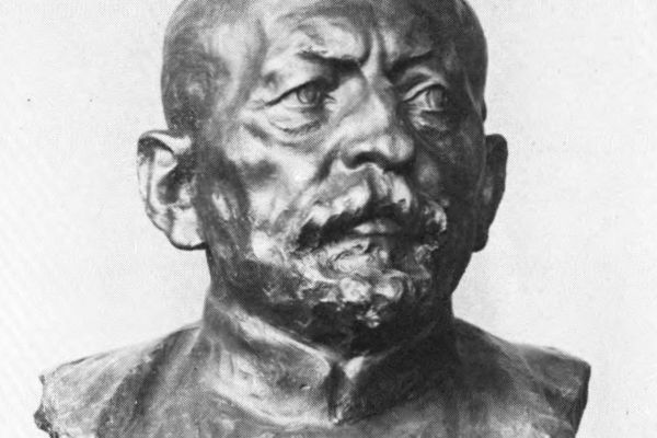 Владимир Домогацкий. Портрет писателя Викентия Вересаева, 1929. Гипс тонированный, высота 50 см. Государственная Третьяковская галерея, Москва