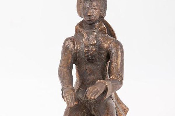 Виктор Думанян. Моцарт, 1967. Бронза, 20х15х8 см. Российский национальный музей музыки, Москва