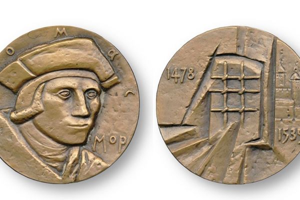 tomas-mor-1478-1535-yubilejnaya-medal-500-let-so-dnya-rozhdeniya-1981-bronza-diametr-6-sm-leningradskij-monetnyj-dvor-permskij-kraevedcheskij-muzej141CB452-F2C8-236C-5E67-F3E53010942F.jpg