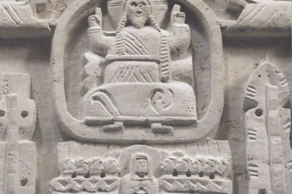 Анатолий Комелин. Вознесение (фрагмент), 2008-2011. Камень. Храм Святых Петра и Павла в Тарусе, Калужская область. Фото из архива А.Комелина